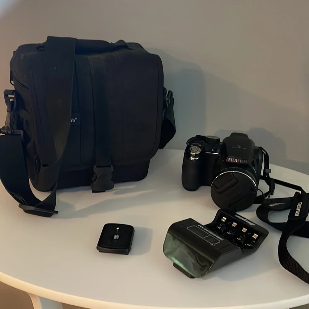 Fujifilm FinePix S4250